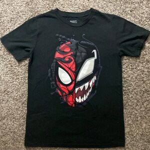 Marvel t shirt, size Large black & red
